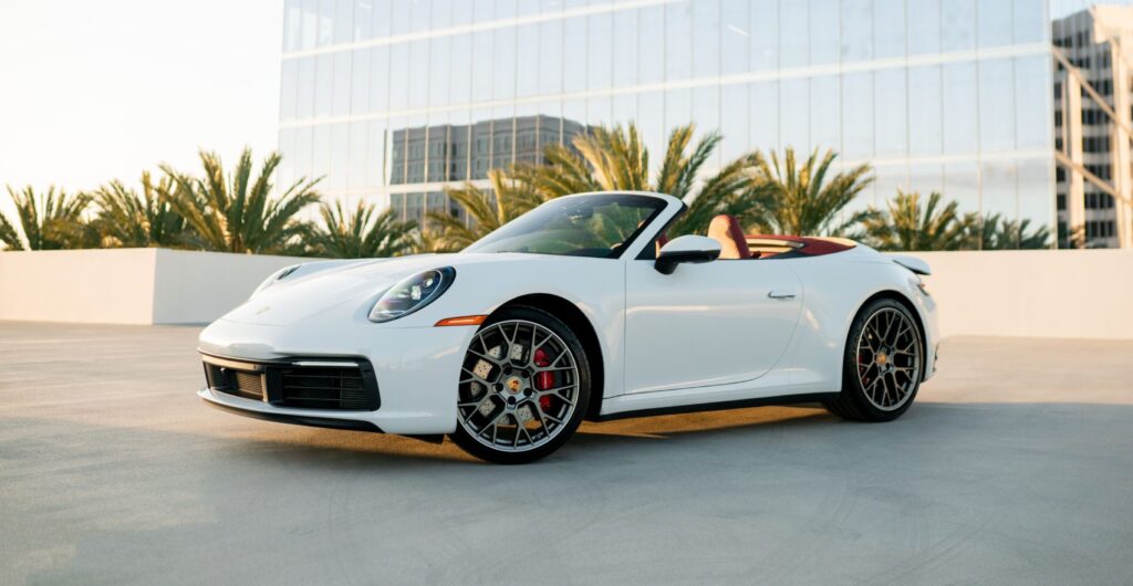 Porsche 911 Carrera 4S · White