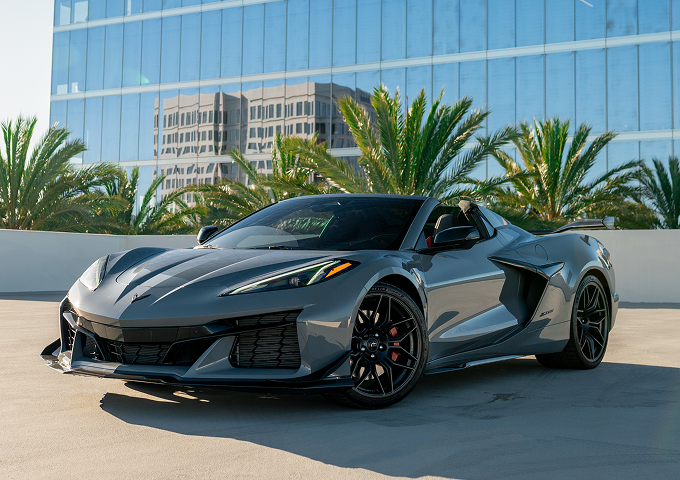Chevrolet Corvette Z06 · Grey