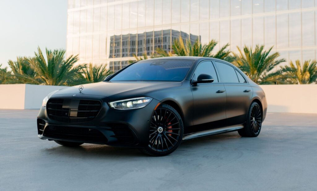 Mercedes S-Class S580 · Black