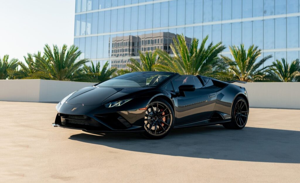 Lamborghini Huracan Evo Spyder · Black